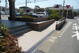 15/16 エントランス