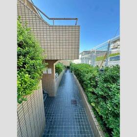 15/15 エントランス