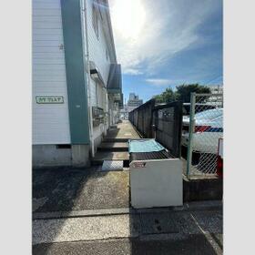 15/15 エントランス