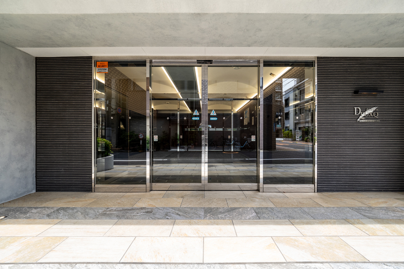 5/5 エントランス