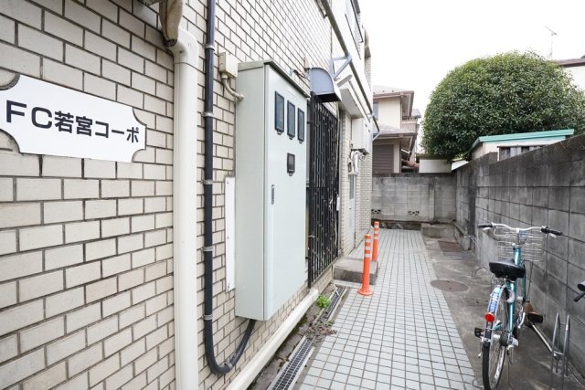 22/25 エントランス