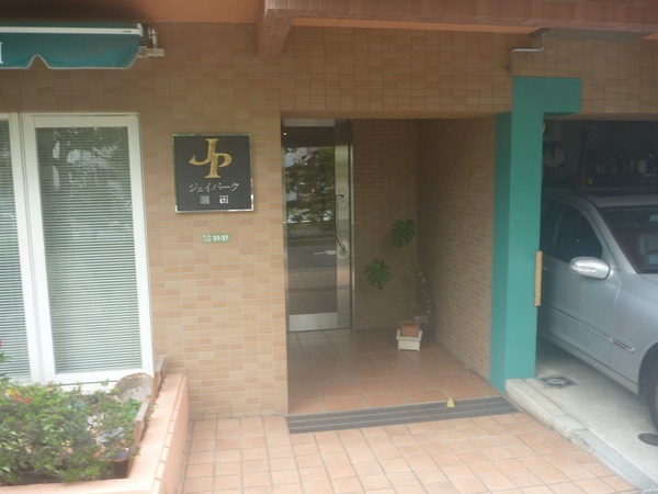 14/14 エントランス