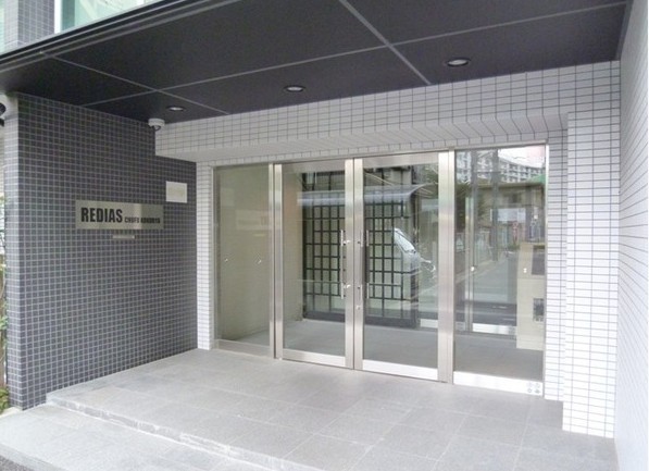 3/4 エントランス