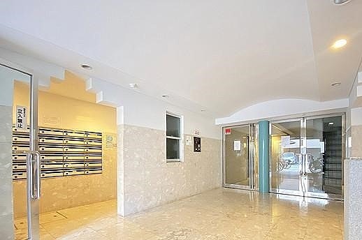 4/4 エントランス