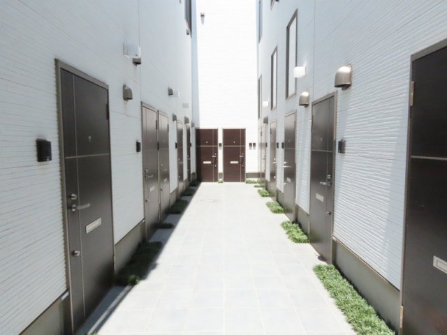 3/3 エントランス