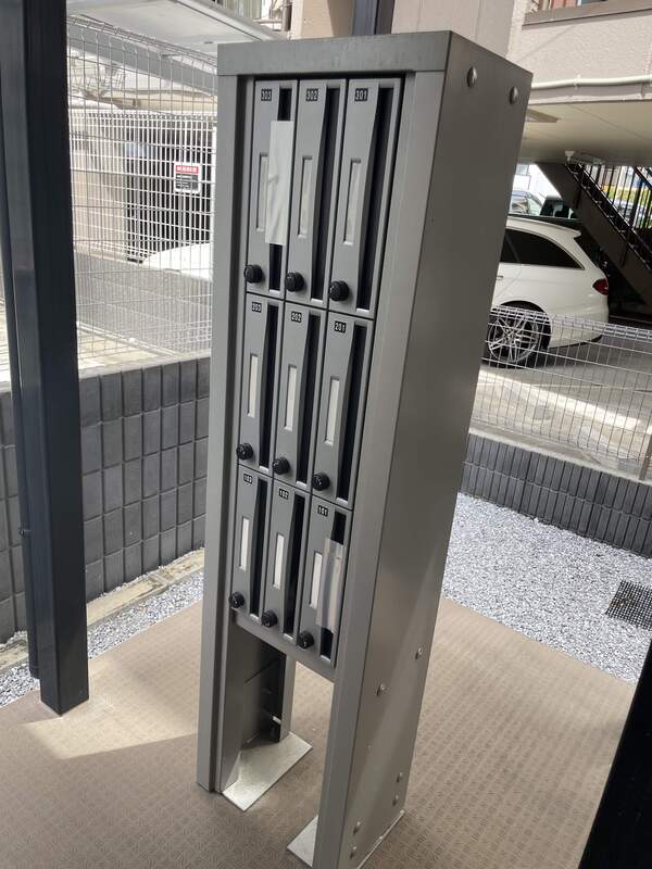 18/18 エントランス