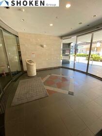 2/2 エントランス