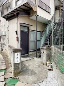 14/14 エントランス