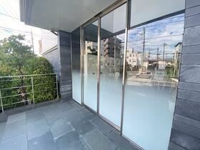 15/16 エントランス