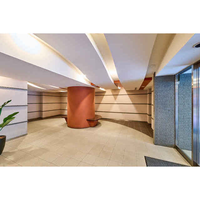 20/20 エントランス