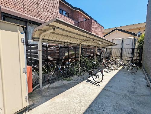 13/20 エントランス