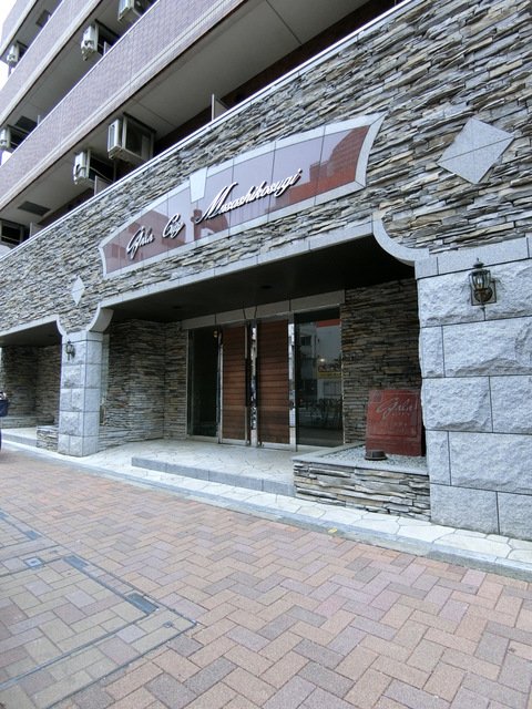 17/25 エントランス