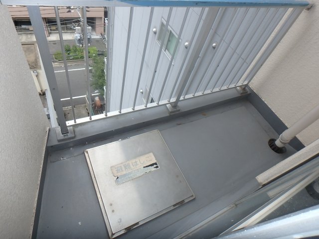 17/22 バルコニー