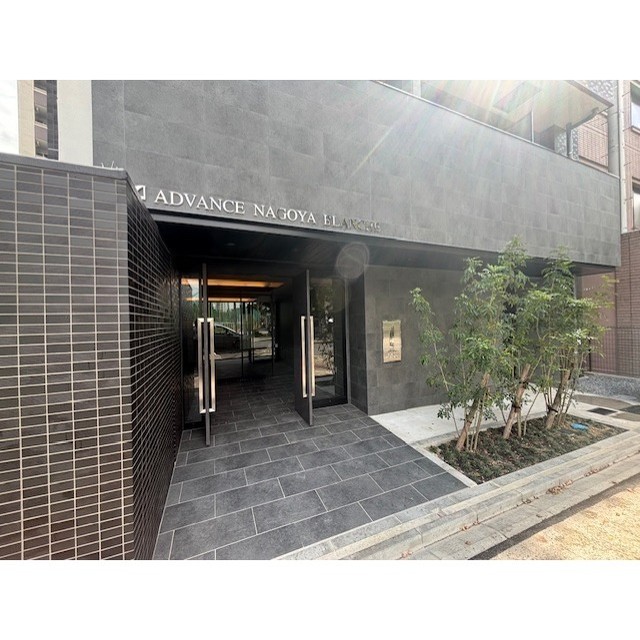 20/20 エントランス