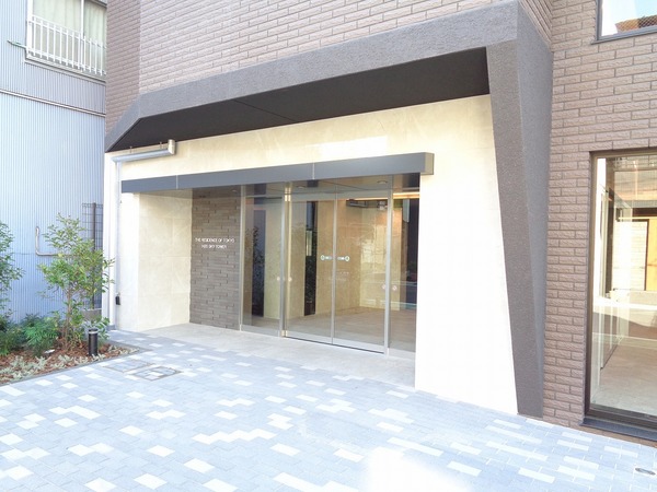 15/17 エントランス