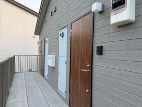 16/16 エントランス