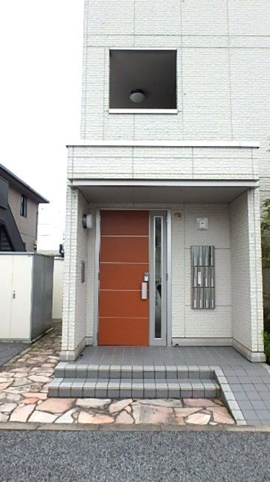 19/28 エントランス