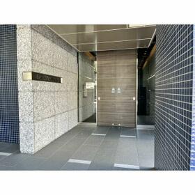 14/16 エントランス