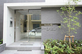 15/15 エントランス