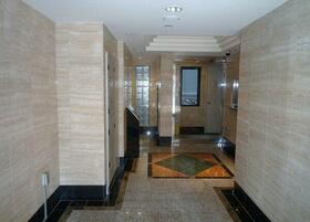 16/16 エントランス