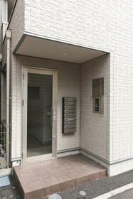 16/16 エントランス