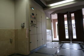 4/5 エントランス