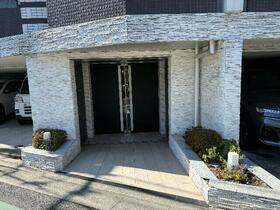 4/4 エントランス