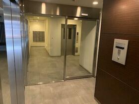 4/4 エントランス