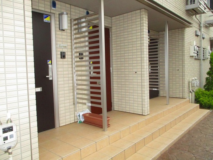 2/3 エントランス