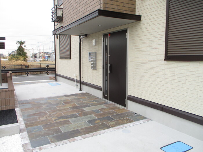 17/18 エントランス