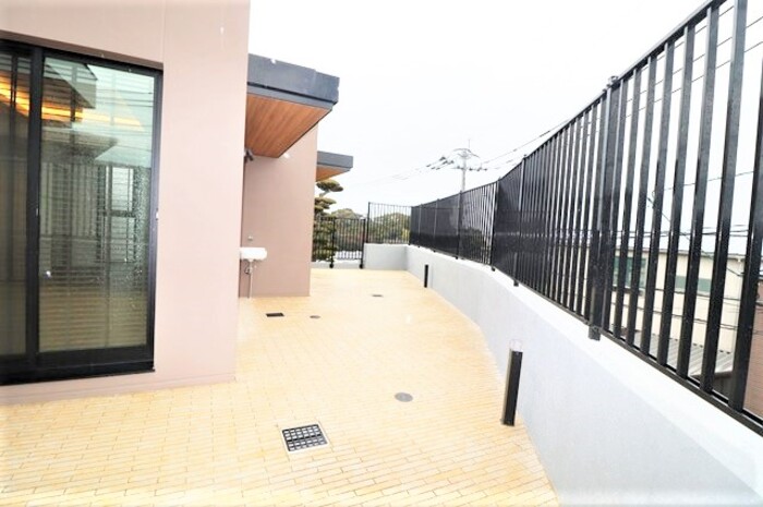 17/20 バルコニー