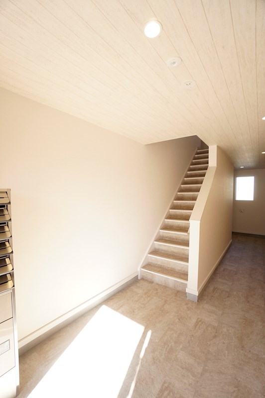 17/17 エントランス