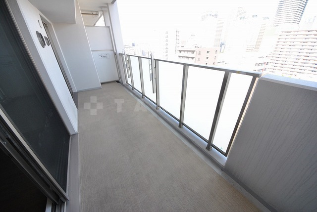 20/30 バルコニー