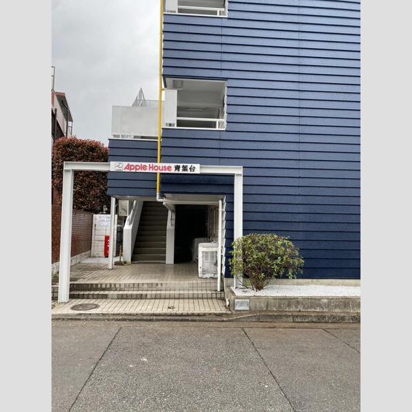 3/3 エントランス