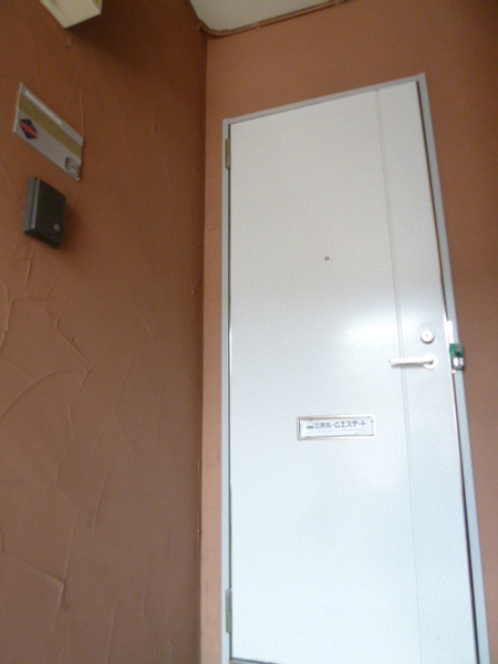 2/3 エントランス