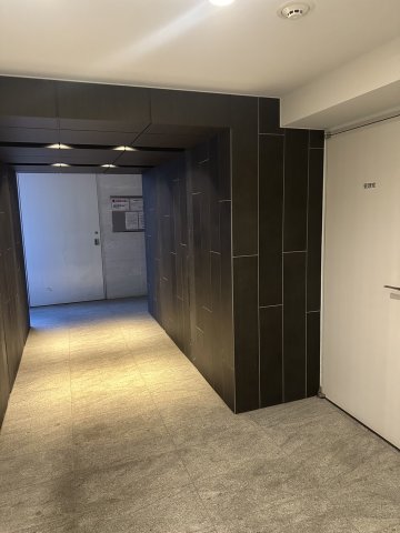 3/3 エントランス