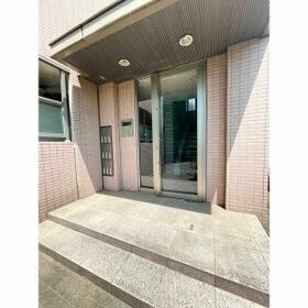 15/15 エントランス