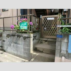 14/14 エントランス