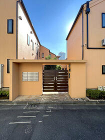 3/3 エントランス