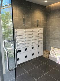 16/16 エントランス