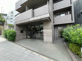 4/4 エントランス