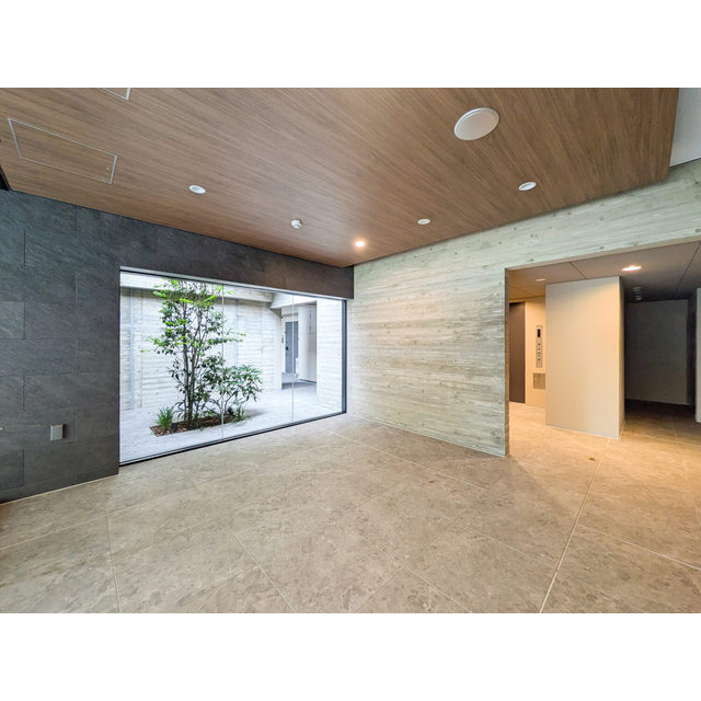 21/21 エントランス