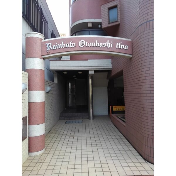 2/4 エントランス