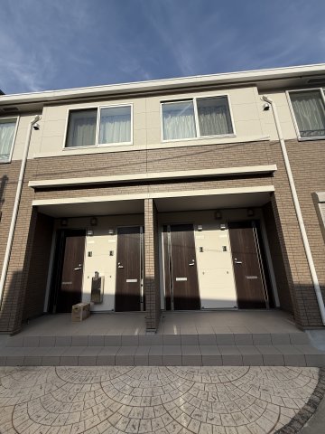 18/21 エントランス