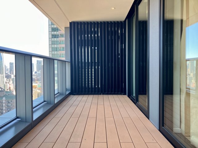 13/17 バルコニー