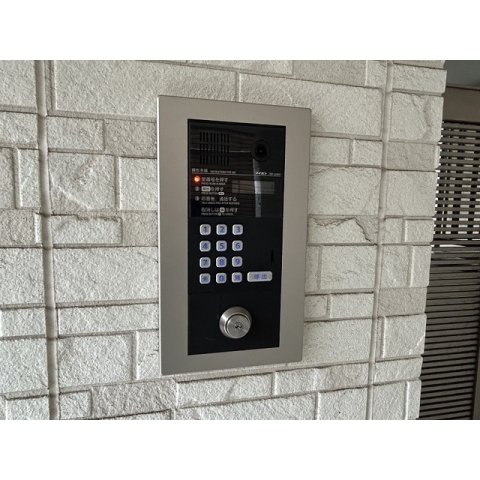 15/18 エントランス