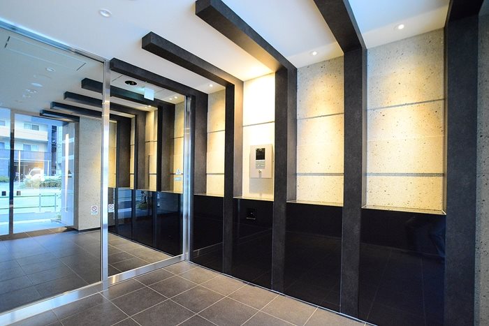 15/16 エントランス