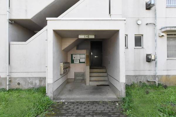 15/16 エントランス