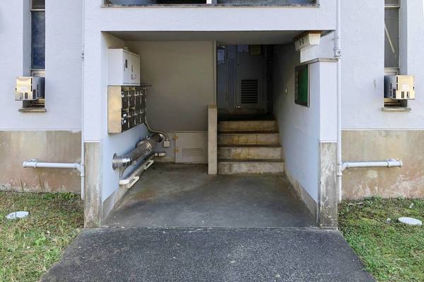 2/4 エントランス