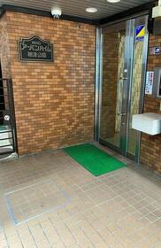 2/2 エントランス